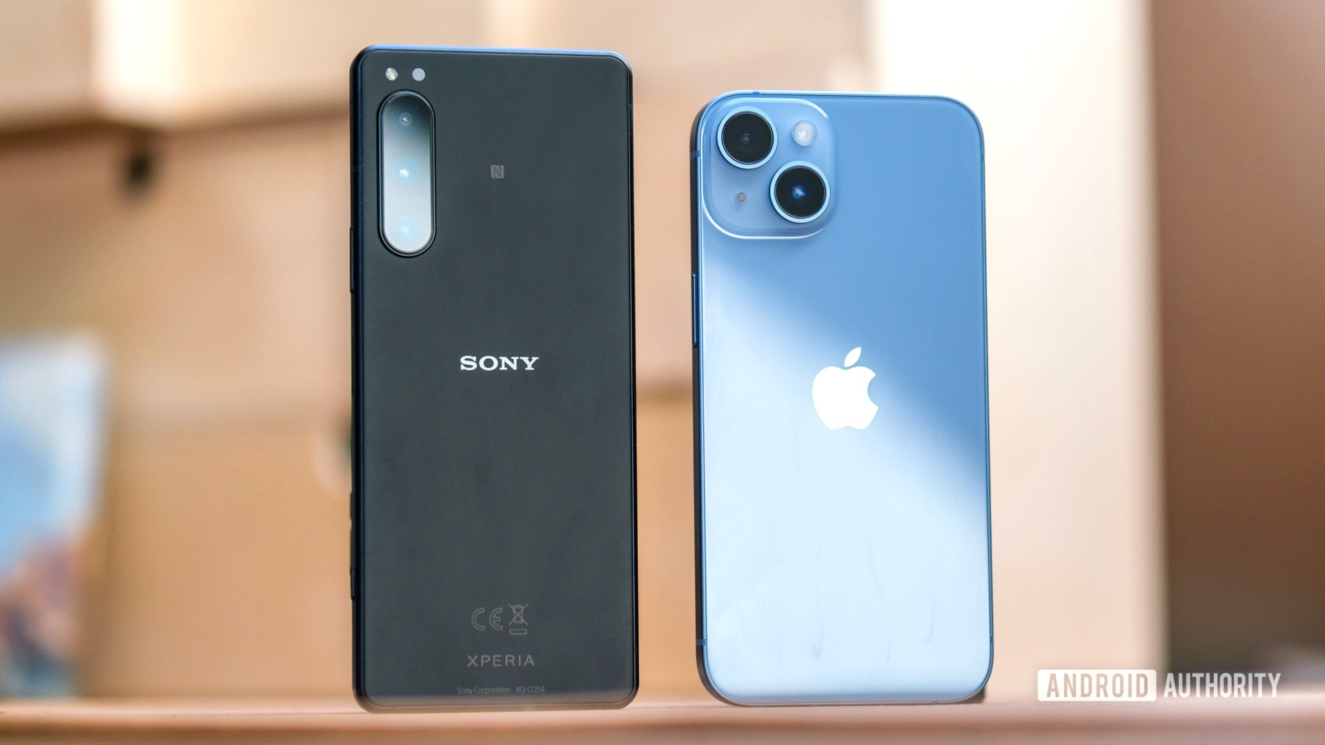 Sony Xperia Mark 1 vs iPhone 14